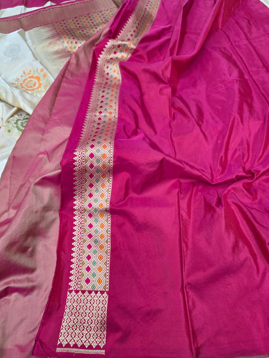 Contrast Cream Red Handwoven Masterpiece Banarasi Pure Katan Silk Saree