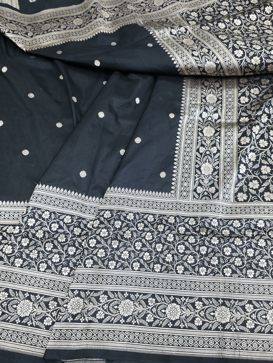 Skirt Booti Masterpiece Banarasi Pure Katan Silk Saree