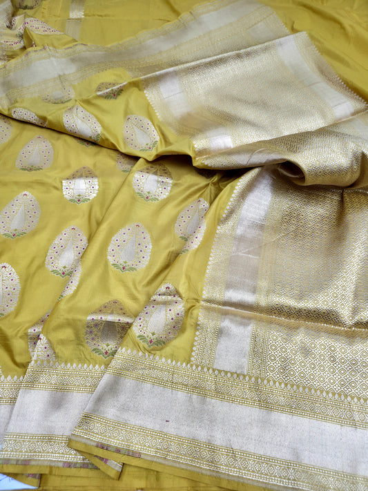 Neeta Ambani Masterpiece Banarasi Pure Katan Silk Saree