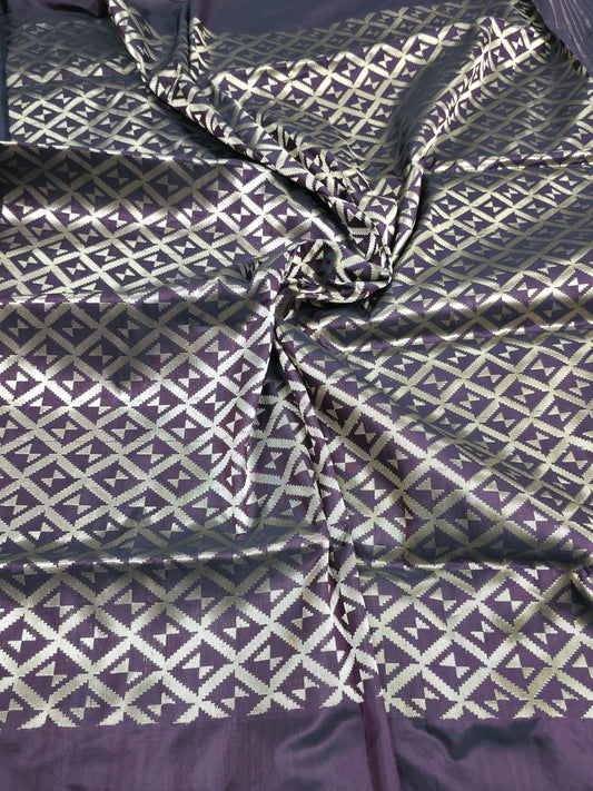 Deep Wine Handwoven Masterpiece Banarasi Pure Katan Silk Saree